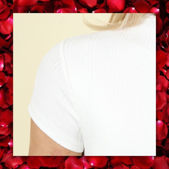 SOLD OUT🆕 Ivory Ribbed High Neck Bodycon Dress - Picture 2 of 5